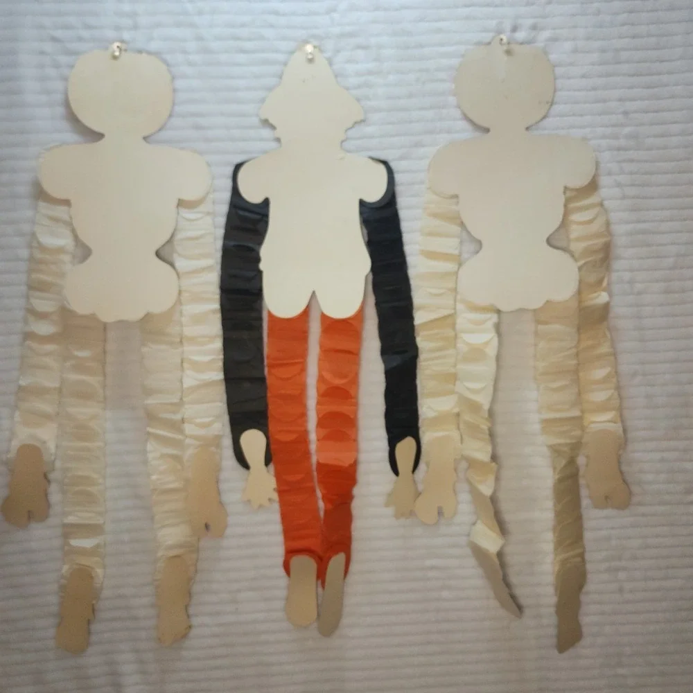 Vtg 1960s Beistle 3 Halloween Action Dancers  24